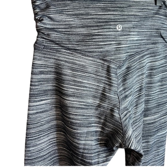 Lululemon Align Crop Cross Waist Mini Space Dye Herringbone - Picture 7 of 9